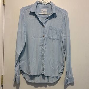 American Eagle Outfitters Light Blue Button Down Shirt